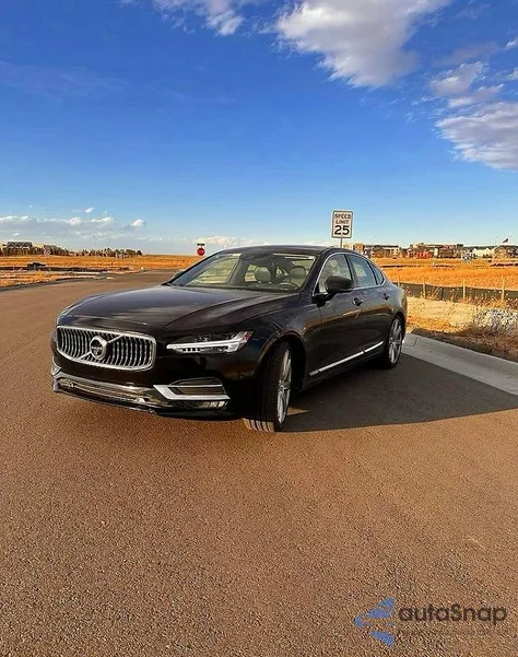 2017 Volvo S90 T6 Inscription z USA, uszkodzony, nr VIN YV1A22ML4H1007385